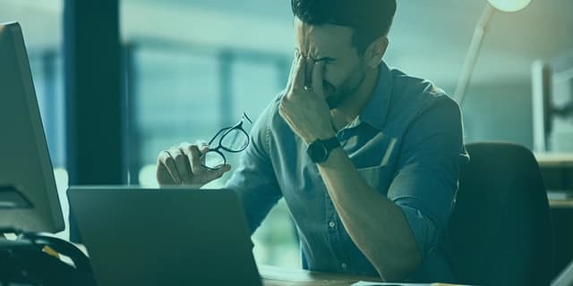 Modern yaşamın getirdiği hızlı tempo, artan sorumluluklar ve sürekli değişen çevre, günümüzde hemen herkesin karşılaştığı stresin temel sebeplerindendir. İş, aile, sosyal çevre ve finansal konular gibi etkenler, bireylerin günlük yaşamlarında sürekli stresle mücadele etmelerine neden olur. Bu yazıda, stresin bilimsel temellerini ve psikolojik dinamiklerini detaylı bir şekilde inceleyip, günlük hayatta uygulanabilir pratik stres yönetimi teknikleri sizlerle paylaşacağız. Amacımız, stresin olumsuz etkilerini azaltarak psikolojik dayanıklılık ve bunu artırmak ve yaşam kalitenizi yükseltmektir.|Modern yaşamın getirdiği hızlı tempo, artan sorumluluklar ve sürekli değişen çevre, günümüzde hemen herkesin karşılaştığı stresin temel sebeplerindendir. İş, aile, sosyal çevre ve finansal konular gibi etkenler, bireylerin günlük yaşamlarında sürekli stresle mücadele etmelerine neden olur. Bu yazıda, stresin bilimsel temellerini ve psikolojik dinamiklerini detaylı bir şekilde inceleyip, günlük hayatta uygulanabilir pratik stres yönetimi teknikleri sizlerle paylaşacağız. Amacımız, stresin olumsuz etkilerini azaltarak psikolojik dayanıklılık ve bunu artırmak ve yaşam kalitenizi yükseltmektir.