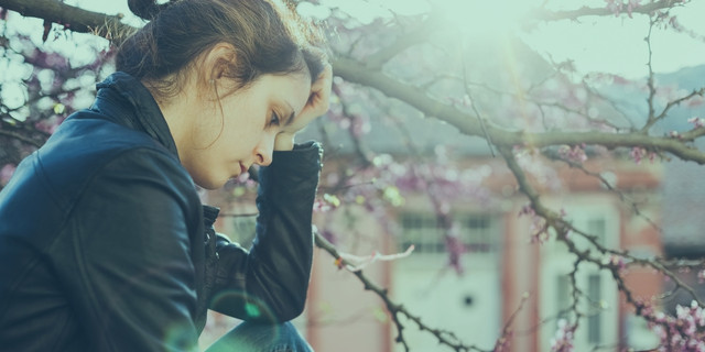Bahar depresyonu mu yaşıyorsunuz Belirtileri, nedenleri ve uzman tavsiyeleriyle çözüm yollarını hemen keşfedin. Harekete geçin!